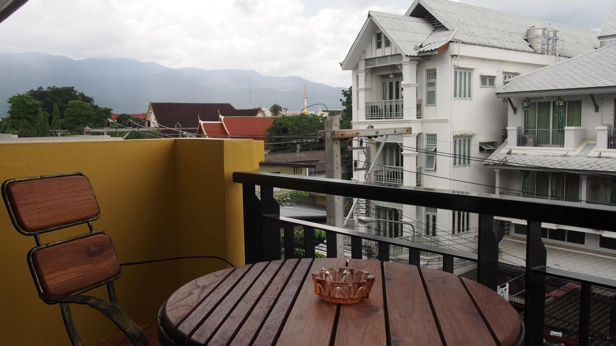 Kaldi House Hotell Chiang Mai Exteriör bild